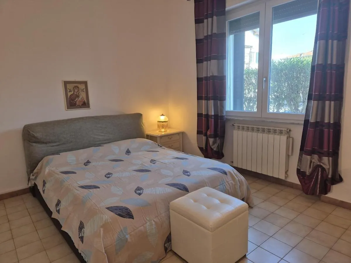 Camilla House Apartment Cecina