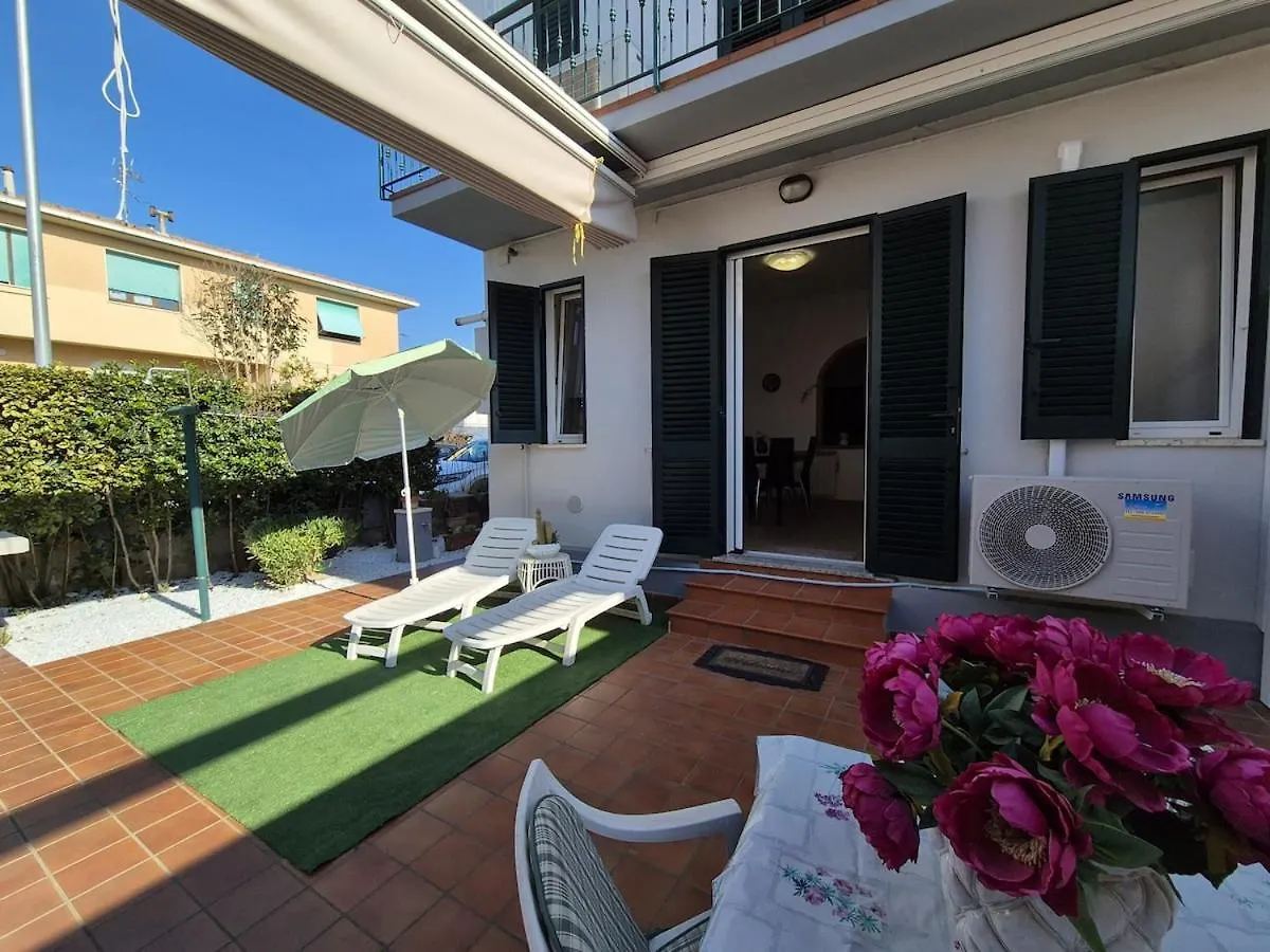 Camilla House Apartment Cecina