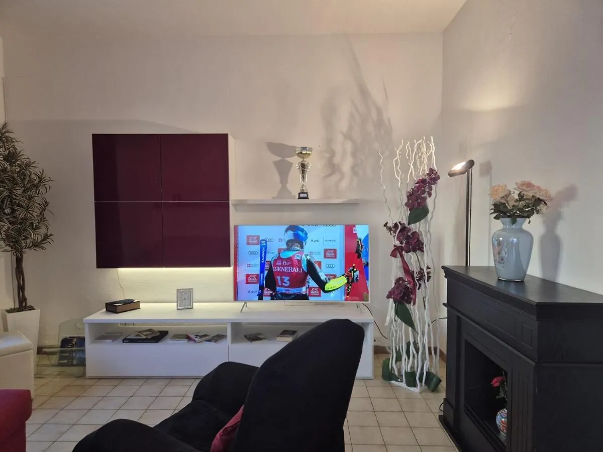 Camilla House Apartment Cecina  Italy