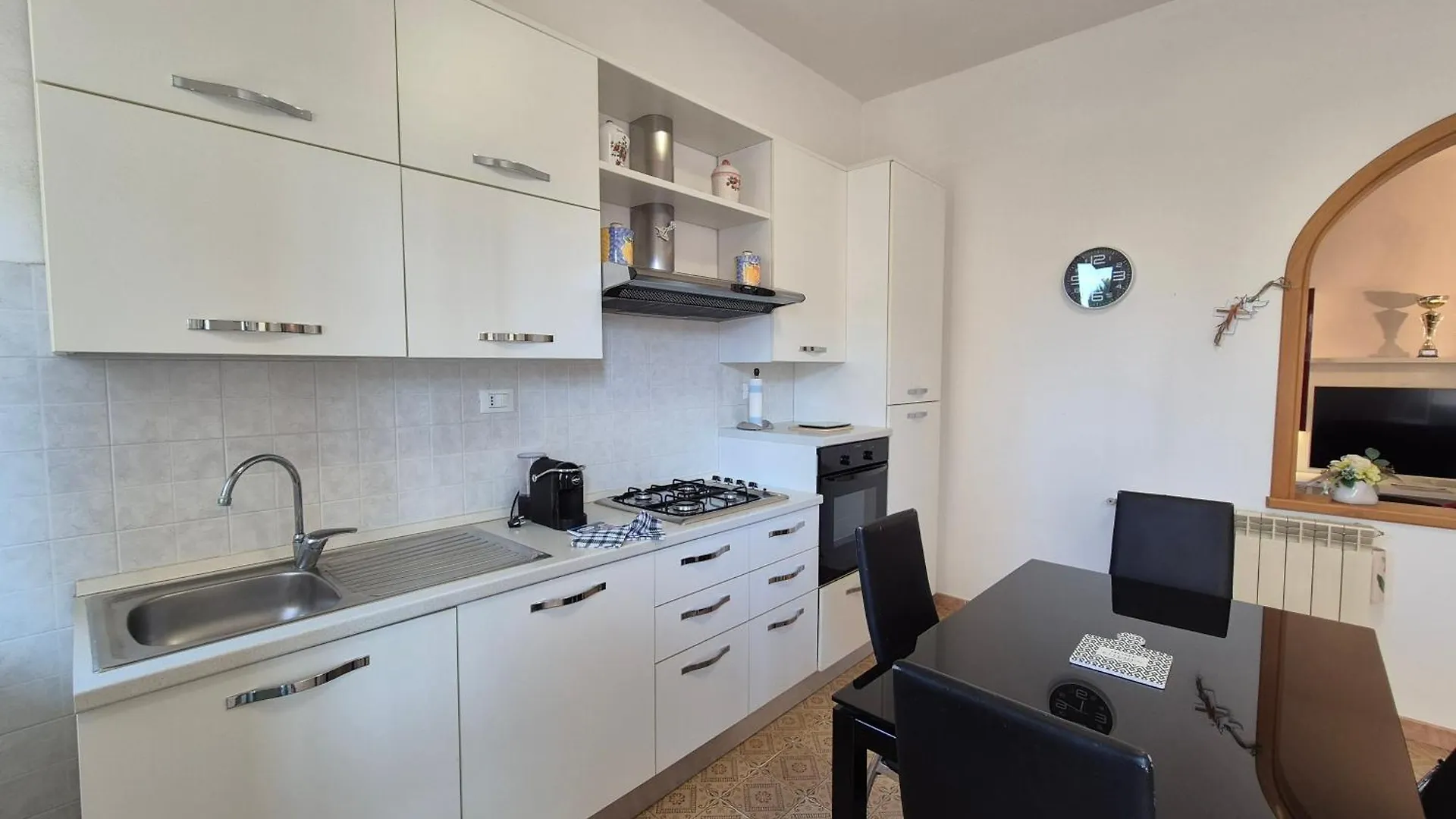 Camilla House Apartment Cecina  Italy