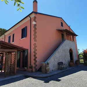 Appartamento Colle Mezzano, Cecina (Livorno)